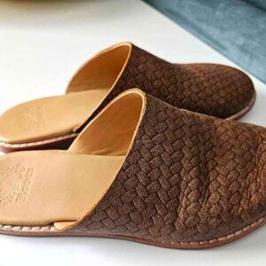 Women's Size 6.5 ROOTS Leather Mules Slip On Shoes Medium Brown